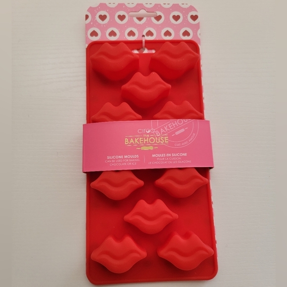 Bakehouse Lips Red Silicone Molds NEW - Picture 1 of 4
